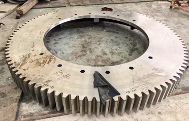 Où pouvez-vous trouver un service unique pour l'usinage sur mesure de grandes couronnes d'engrenages et de pièces mécaniques non standard basées sur vos dessins ? Tangshan Yuexin Machinery offre une solution fiable.